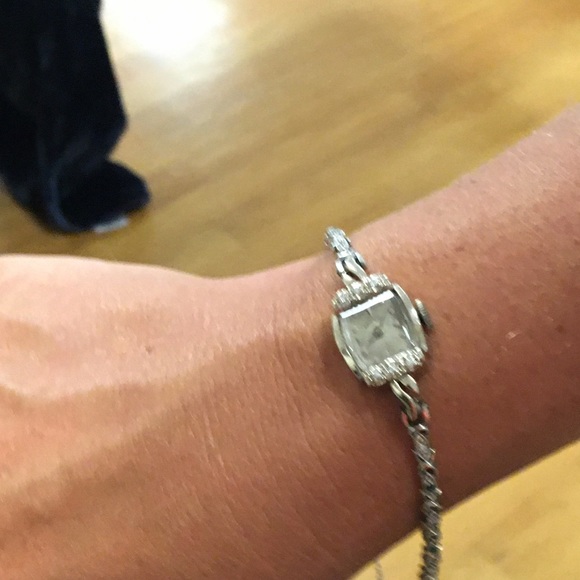 *Vintage 14K Hamilton Diamond & Emerald Watch with jewel-studded 14K watchband - Picture 8 of 10